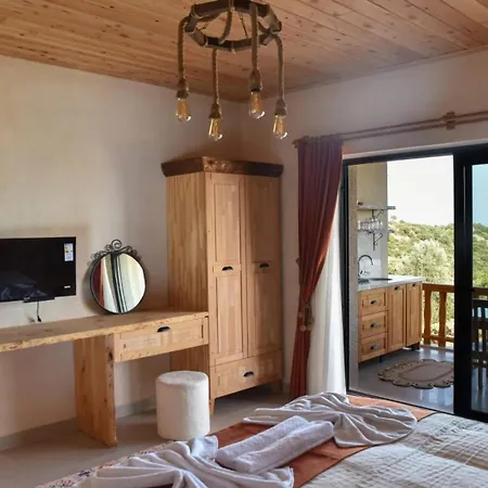 Anatolia Tas Ev Kekova Kapakli